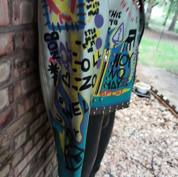 Robert Phillipe Graphic Cropped Jacket Faux Leather Biker Rocker Studded XL - Picture 3 of 13